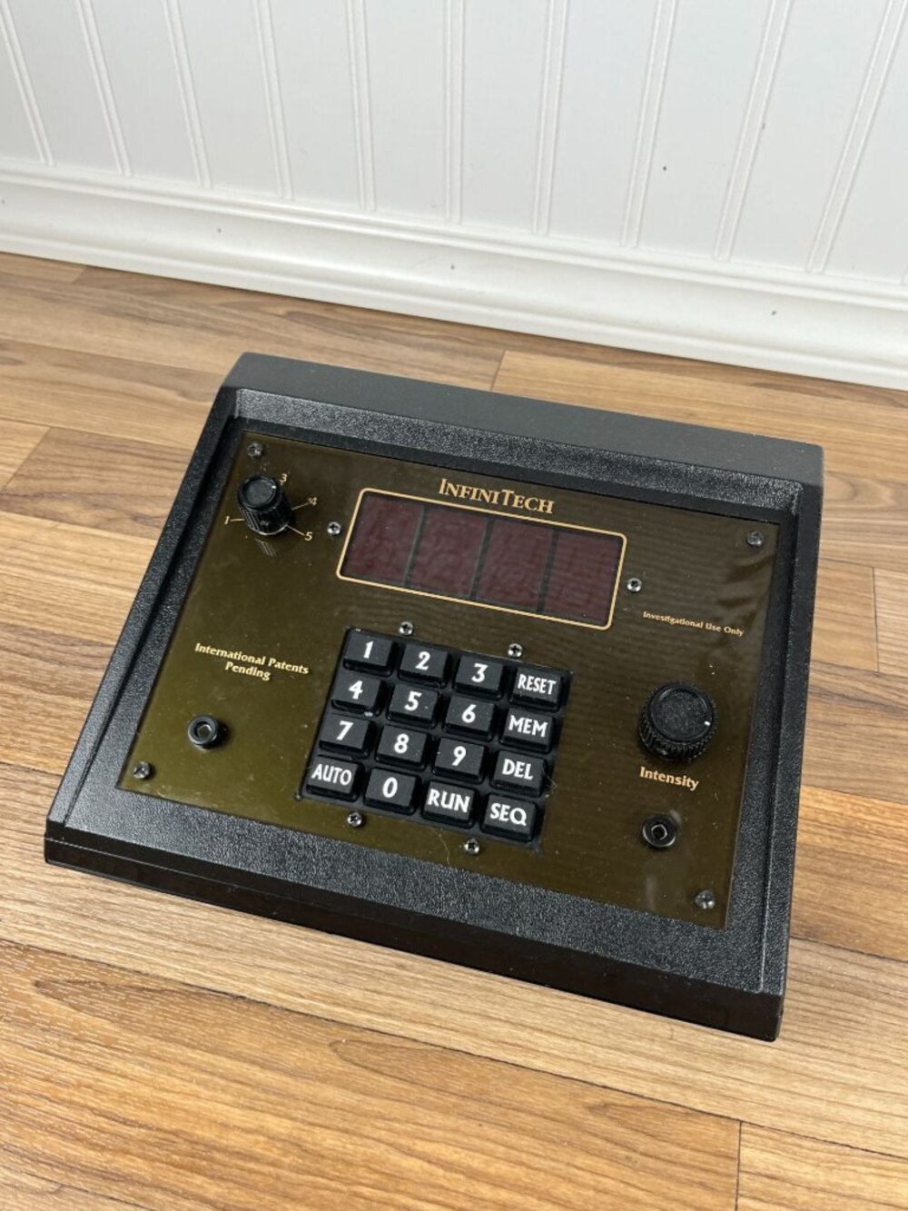 Infini tech Frequency Instrument Machine RARE Vintage ONLY READ - Picture 4 of 9